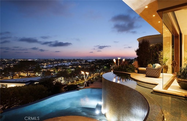 1131 Dolphin Ter, Corona Del Mar, CA 92625 - view of swimming pool