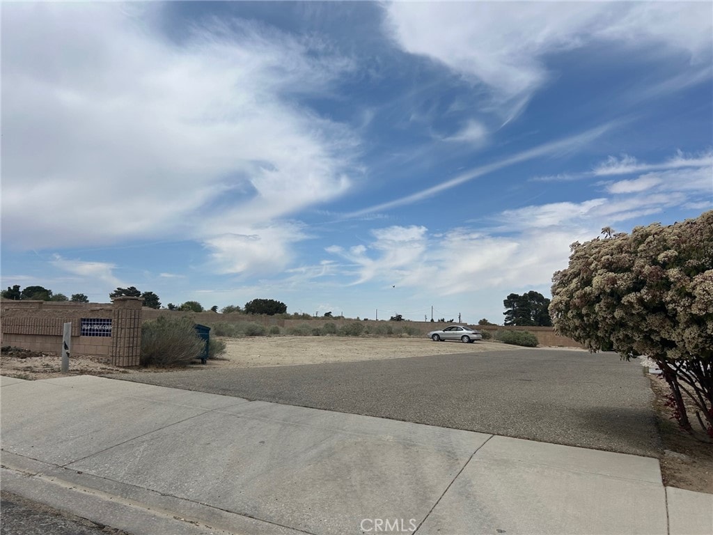 9580 Conicera Ct, Phelan, CA 92371
