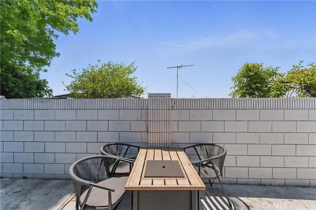 1343 Cordon Dr, City Terrace, CA 90063 - view of patio with outdoor dining area