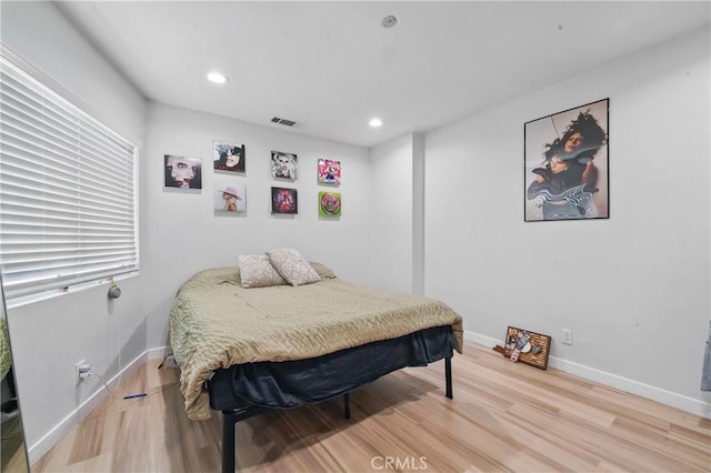1343 Cordon Dr, City Terrace, CA 90063 - bedroom featuring light wood finished floors and recessed lighting