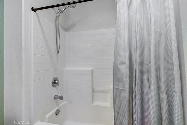 16759 Yellow Fern Ln, Fontana, CA 92336 - bathroom with shower / bath combination with curtain