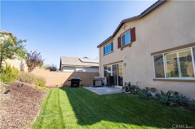 15590 Pumpkin Pl, Fontana, CA 92336 - view of yard with a patio
