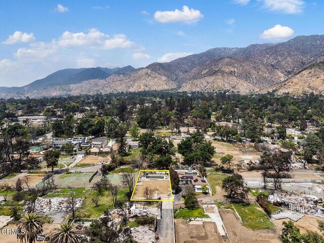 1137 E Mariposa St, Altadena, CA 91001