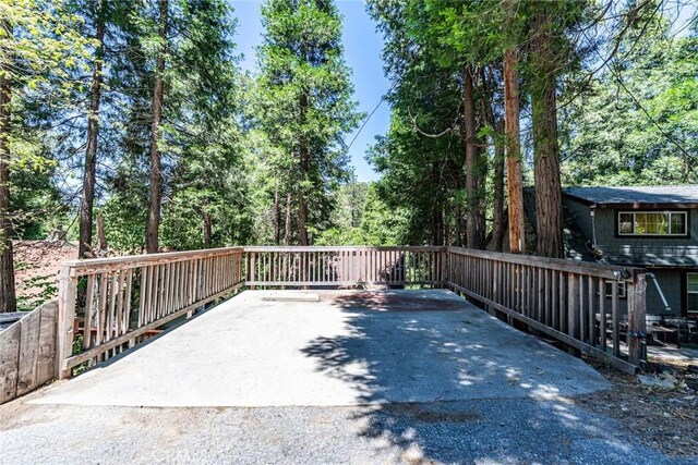 23120 Sycamore Ln, Crestline, CA 92325 - view of patio
