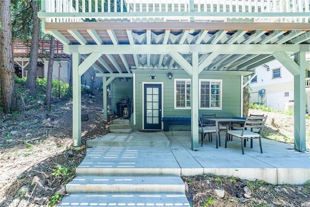 23120 Sycamore Ln, Crestline, CA 92325 - view of patio / terrace with outdoor dining space