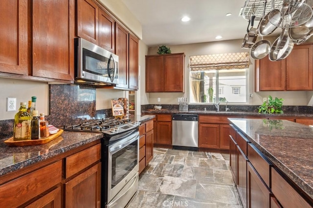 27943 Aidan Cir, Moreno Valley, CA 92555 - photo 6