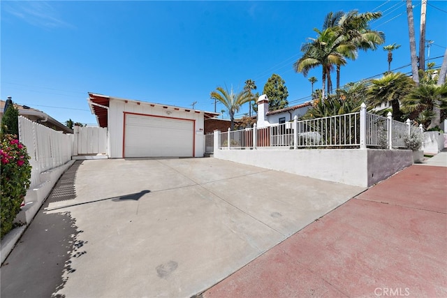 104 W Avenida Cadiz, San Clemente, CA 92672 - single story home featuring fence and a detached garage