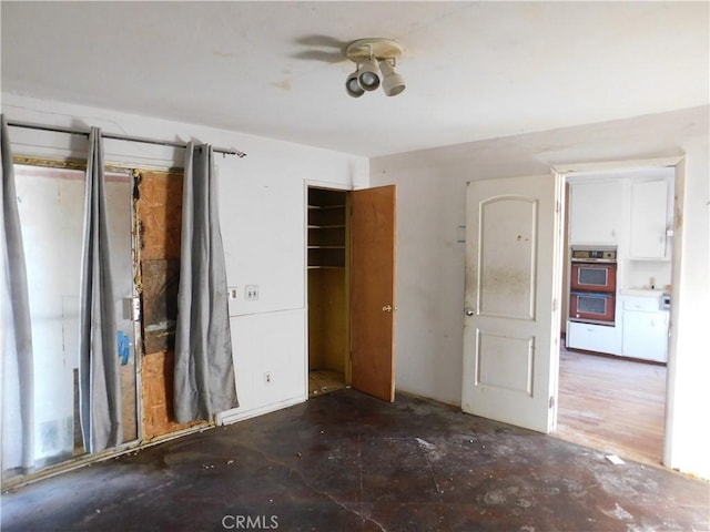 8553 Chimineas Ave, Northridge, CA 91325 - view of unfurnished bedroom