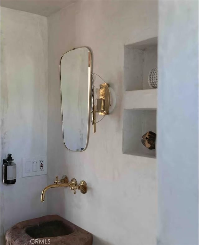 56714 Nelson Ave, Yucca Valley, CA 92284 - bathroom with a sink