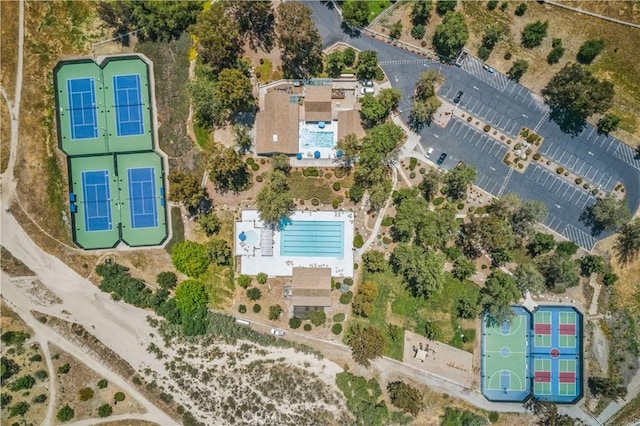 drone / aerial view of a pool
