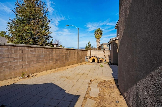 3035 Cat Tail Ct, Hemet, CA 92545 - fenced backyard with a patio