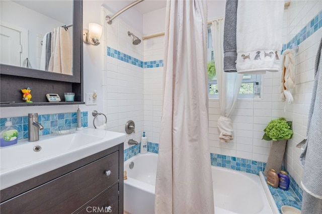 5664-5668 Clouds, Mariposa, CA 95338 - bathroom featuring shower / bath combo with shower curtain, vanity, and backsplash