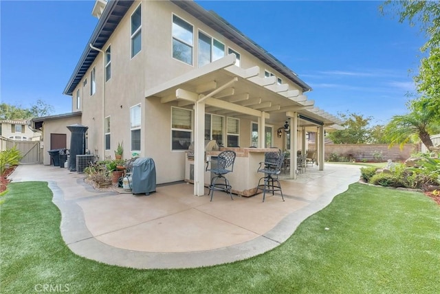 43376 Terra Ct, Temecula, CA 92592 - back of house with a patio, stucco siding, central air condition unit, and a gate