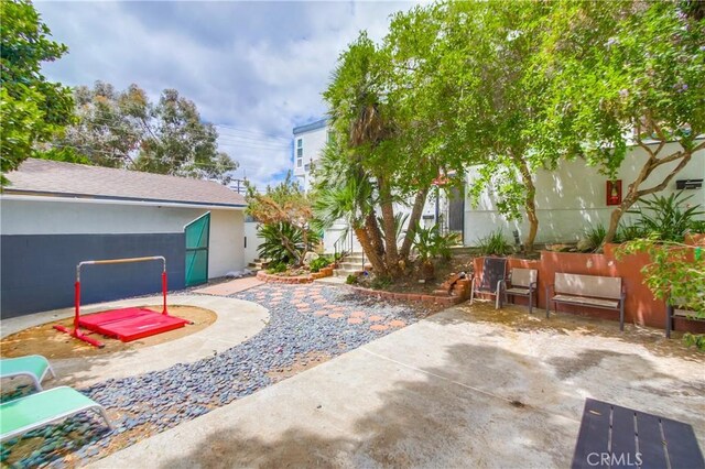 5573 Kiowa Dr, La Mesa, CA 91942 - view of patio