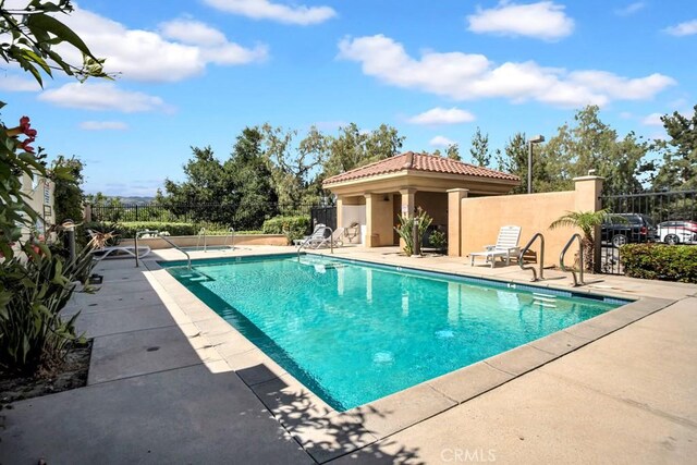 1440 Patricia Ave Unit 102, Simi Valley, CA 93065 - community pool with a patio