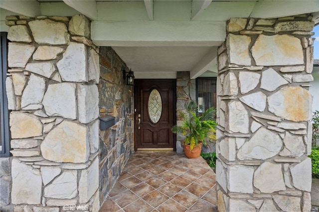 1425 Belleau Rd, Glendale, CA 91206 - doorway to property featuring stone siding