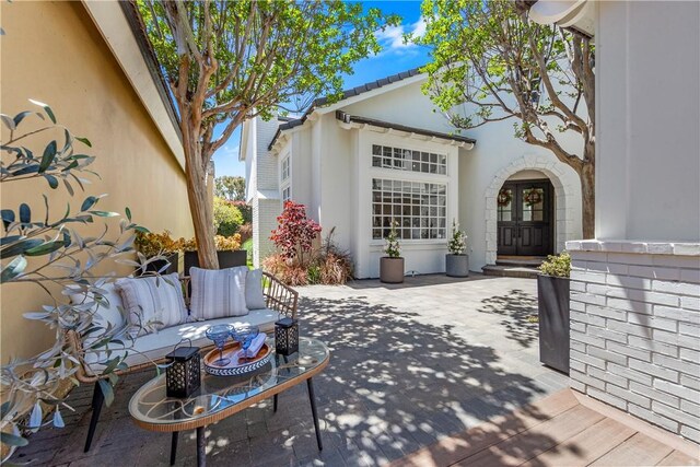 19365 Woodlands Dr, Huntington Beach, CA 92648 - view of patio featuring an outdoor hangout area
