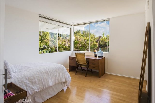 1737 Via Boronada, Palos Verdes Estates, CA 90274 - bedroom with light wood-style flooring and baseboards