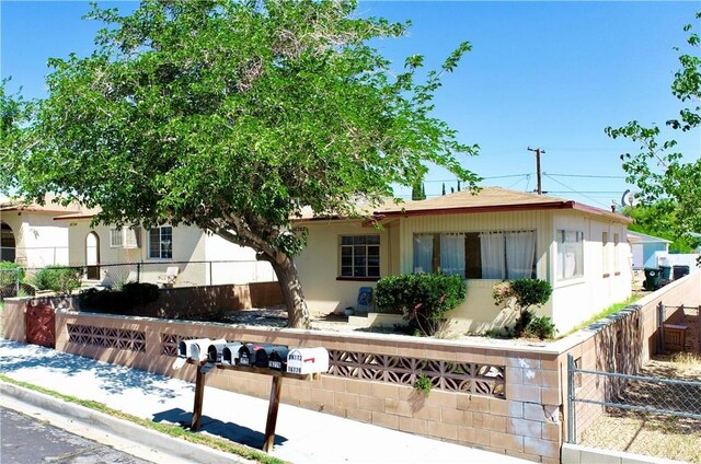 16762 Merrill St, Victorville, CA 92395 - photo 4