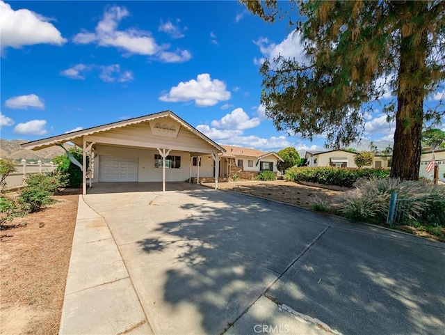 11674 Oak Ln, Yucaipa, CA 92399 - ranch-style house featuring driveway