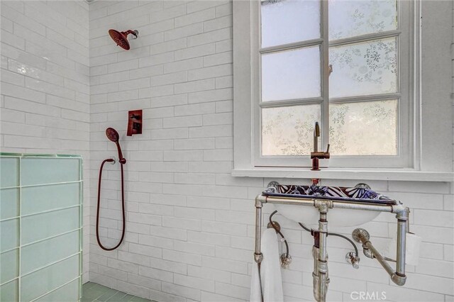 521 W Whiting Ave, Fullerton, CA 92832 - bathroom with tiled shower