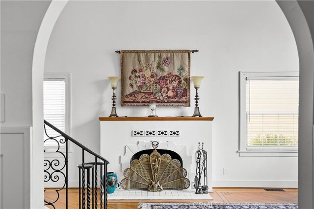 521 W Whiting Ave, Fullerton, CA 92832 - detailed view of arched walkways and wood finished floors