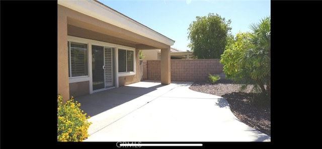 78379 Kistler Way, Palm Desert, CA 92211 - view of patio / terrace with fence