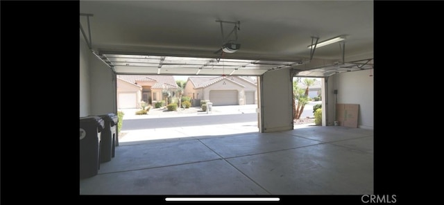 78379 Kistler Way, Palm Desert, CA 92211 - garage with a garage door opener