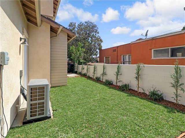 613 E Walnut Ave, Monrovia, CA 91016 - view of yard featuring a cooling unit