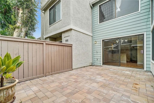 401 Deerfield Ave Unit 84, Irvine, CA 92606 - view of patio / terrace with fence