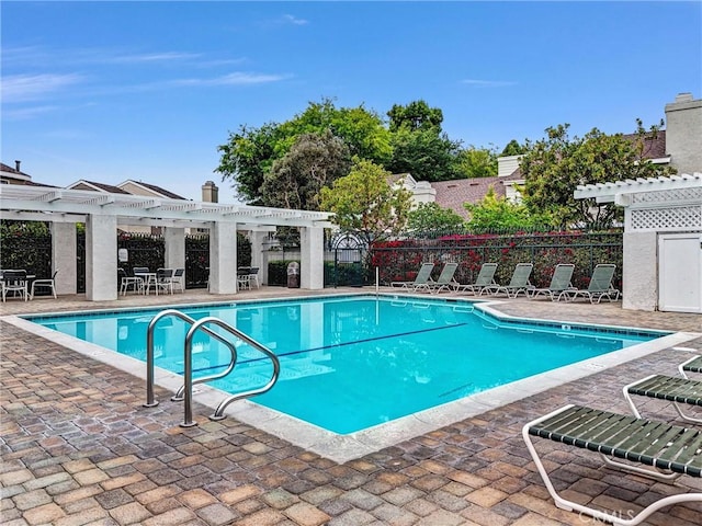 401 Deerfield Ave Unit 84, Irvine, CA 92606 - community pool with a pergola, a patio, and fence