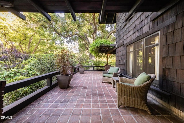 657 Prospect Blvd, Pasadena, CA 91103 - view of patio