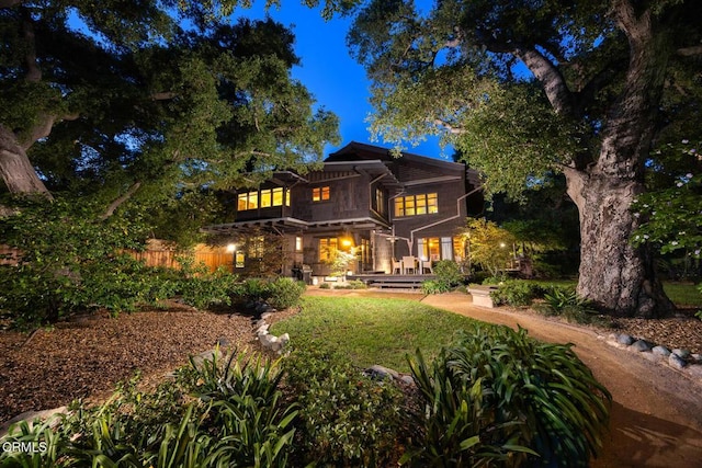 657 Prospect Blvd, Pasadena, CA 91103 - view of front of house featuring a wooden deck and a front yard