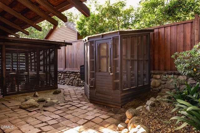 657 Prospect Blvd, Pasadena, CA 91103 - view of outdoor structure featuring fence