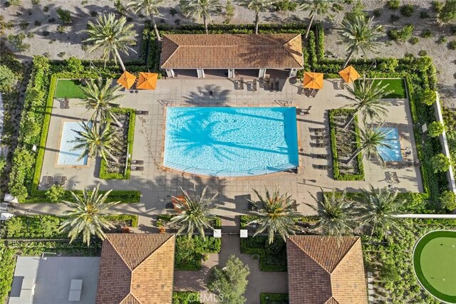 214 Canterbury, Irvine, CA 92618 - bird's eye view of a pool