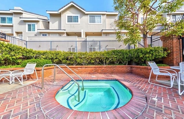 2800 Plaza Del Amo 190, Torrance, CA 90503 - view of swimming pool with a community hot tub, a patio area, and a pool