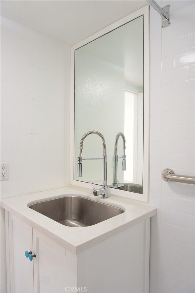 2800 Plaza Del Amo 190, Torrance, CA 90503 - detailed view of a sink, white cabinets, and light countertops