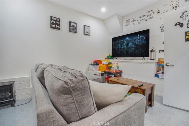 1033 Nadelhorn Dr, Lake Arrowhead, CA 92352 - living area featuring speckle patterned floor and recessed lighting