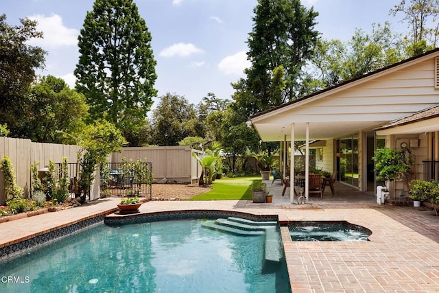 756 Linda Vista Ave, Pasadena, CA 91103 - view of swimming pool with an in-ground hot tub, a patio area, and a fenced backyard