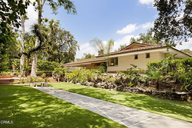 756 Linda Vista Ave, Pasadena, CA 91103 - view of grassy yard featuring shuffleboard