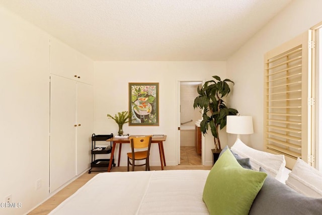 756 Linda Vista Ave, Pasadena, CA 91103 - bedroom with a textured ceiling