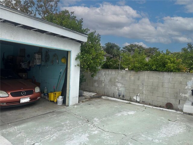 3743 W 112th St, Inglewood, CA 90303 - view of garage
