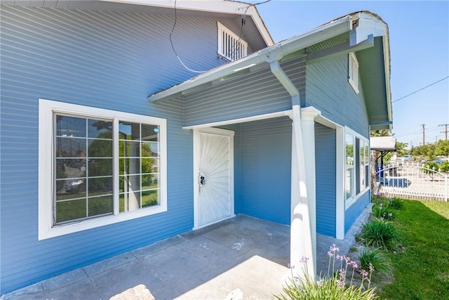 747 W 9th St, San Bernardino, CA 92410 - view of property entrance