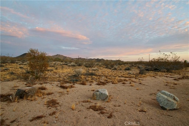 177 Cherokee Trl, Yucca Valley, CA 92284 - view of mountain backdrop featuring a desert landscape
