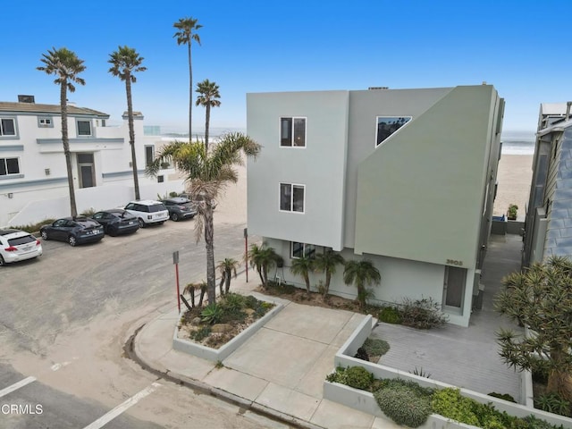 3903 Ocean Dr, Oxnard, CA 93035 - view of property featuring uncovered parking