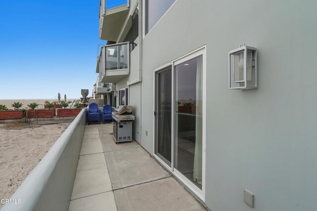 3903 Ocean Dr, Oxnard, CA 93035 - balcony with area for grilling