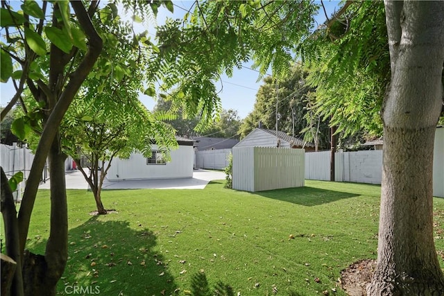 5616 Buffalo Ave, Valley Glen, CA 91401 - fenced backyard with a patio area