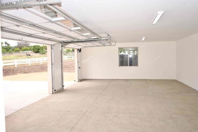 239 Futurity Ln, Fallbrook, CA 92028 - view of garage