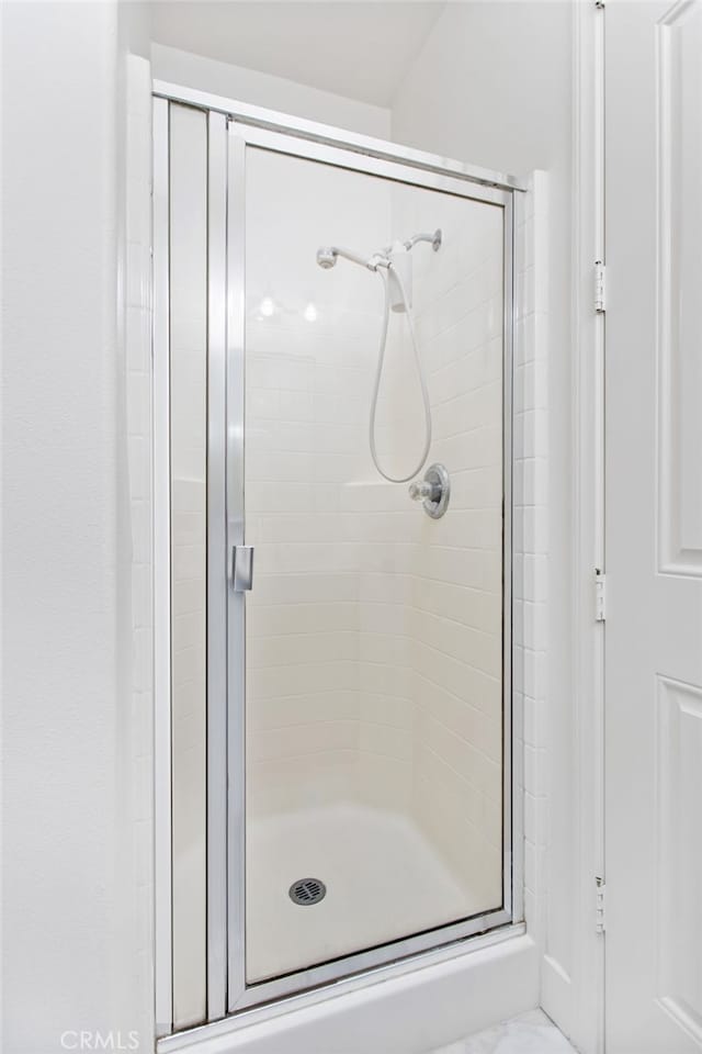 35987 Corte Renata, Murrieta, CA 92562 - full bath featuring a stall shower