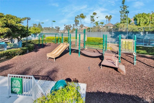 6142 E E W View Dr, Orange, CA 92869 - community play area with fence